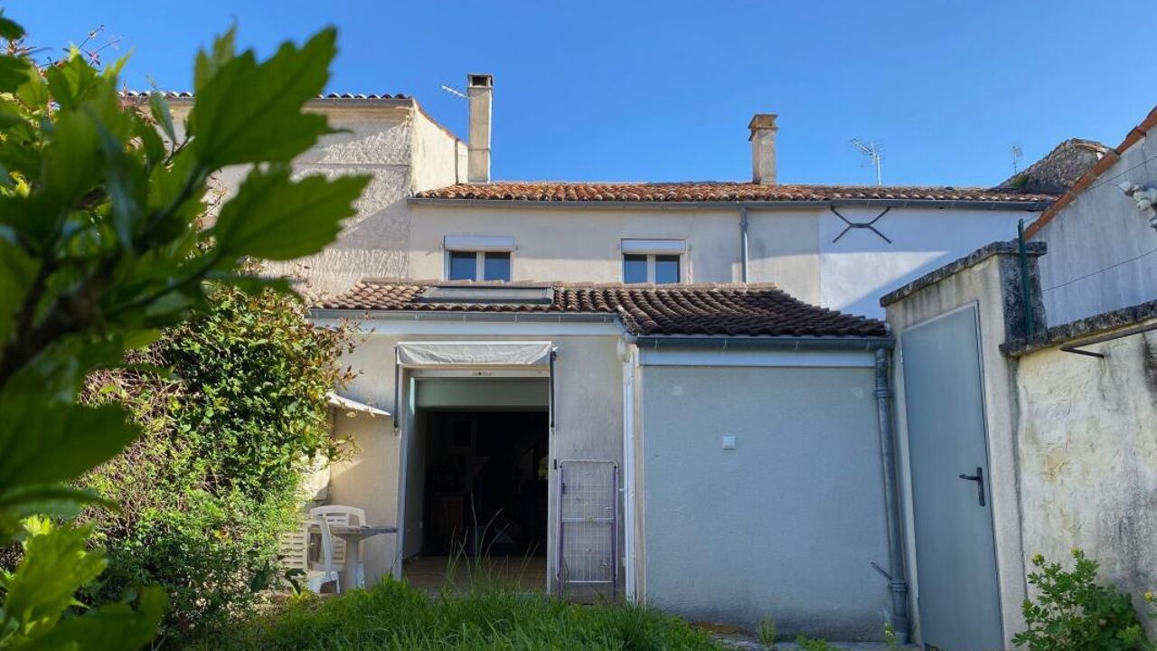 maison 3 pièces 112 m2 à vendre à Saintes (17100)