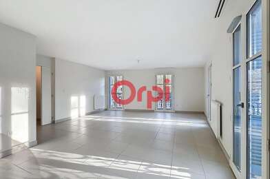 Appartement 2 pièces 299145 €