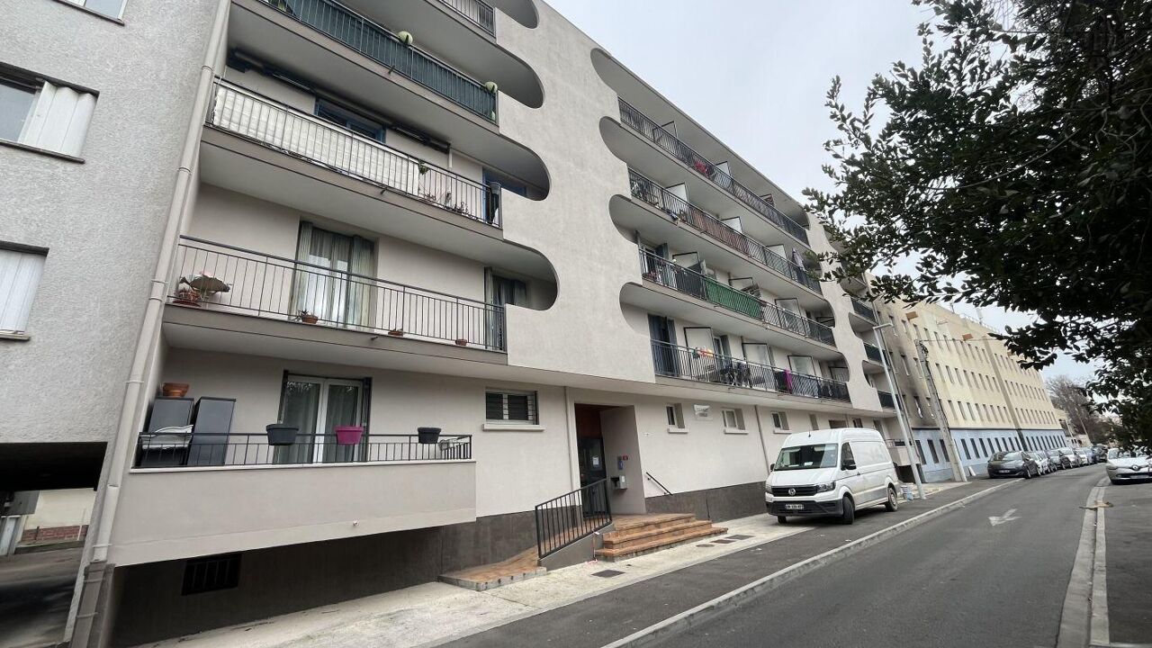 appartement 2 pièces 43 m2 à vendre à Nîmes (30000)