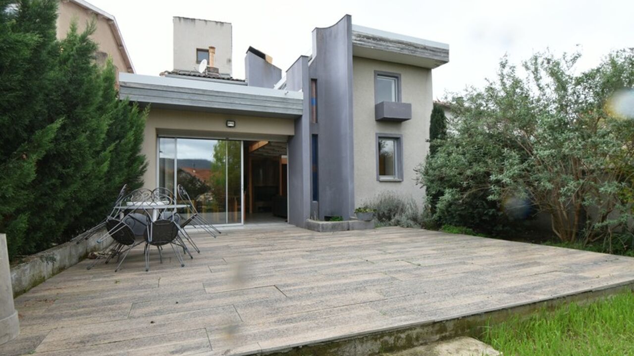 maison 5 pièces 200 m2 à vendre à Les Martres-de-Veyre (63730)