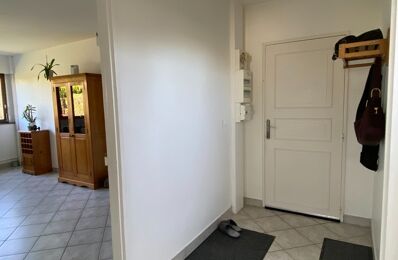 location appartement 850 € CC /mois à proximité de Lizines (77650)