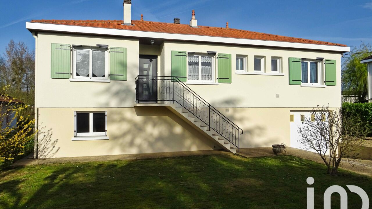 maison 5 pièces 126 m2 à vendre à Brioux-sur-Boutonne (79170)
