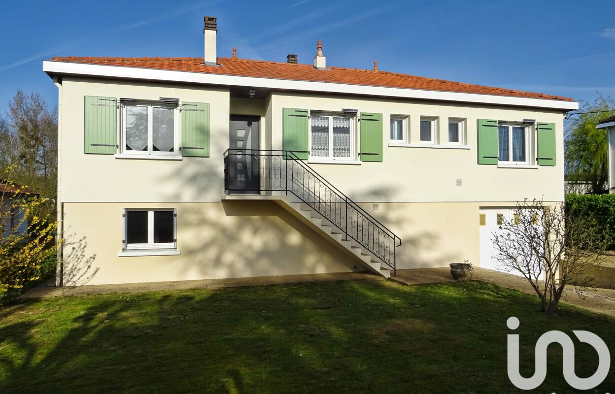 maison 5 pièces 126 m2 à vendre à Brioux-sur-Boutonne (79170)