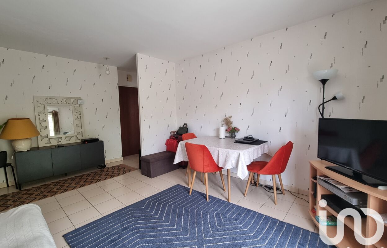 appartement 2 pièces 43 m2 à vendre à Les Pavillons-sous-Bois (93320)