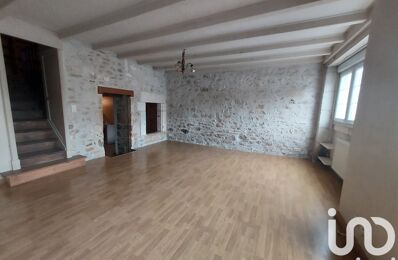 vente maison 98 000 € à proximité de Saint-Angeau (16230)