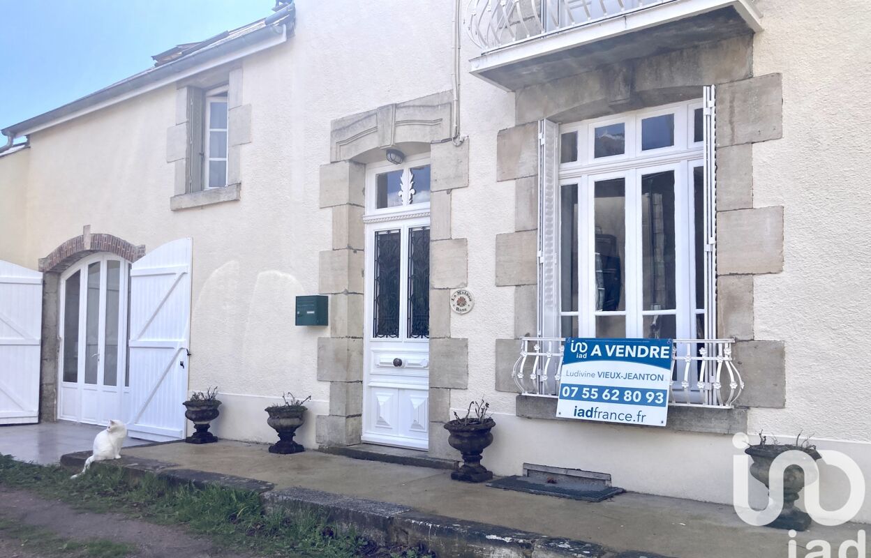 maison 10 pièces 235 m2 à vendre à Saint-Martin-du-Puy (58140)