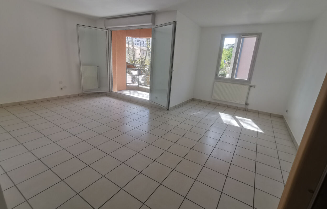 appartement 3 pièces 72 m2 à vendre à Saint-Priest (69800)