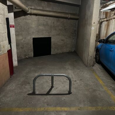 Parking 12 m²