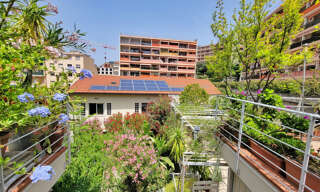 Immeuble  360 m² à vendre à Nice (06300)