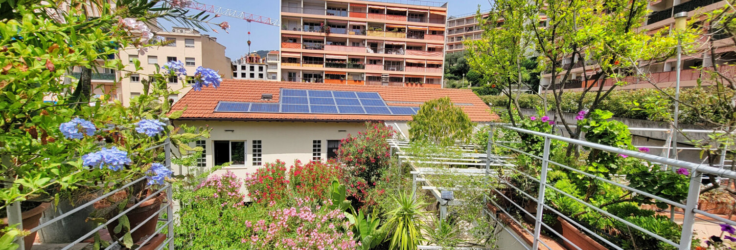 Immeuble  360 m² à vendre à Nice (06300)