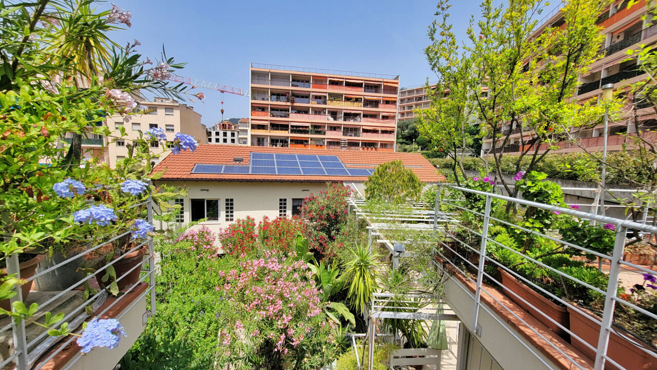 immeuble  pièces 360 m2 à vendre à Nice (06300)