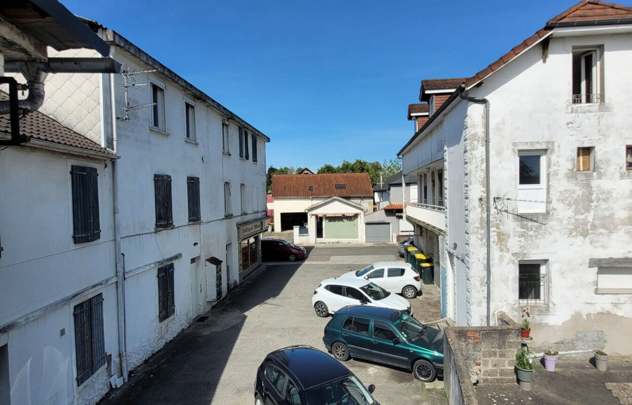 immeuble  pièces 590 m2 à vendre à Artix (64170)