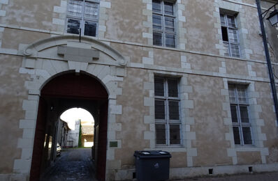location appartement 399 € CC /mois à proximité de Verneuil-le-Château (37120)