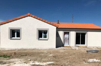 vente maison 207 000 € à proximité de Saint-Ciers-sur-Gironde (33820)