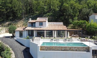 Maison 7 Pièces 250 m² à vendre à Montauroux (83440)
