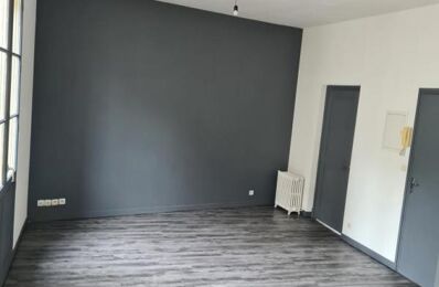 location appartement 600 € CC /mois à proximité de Roiffé (86120)
