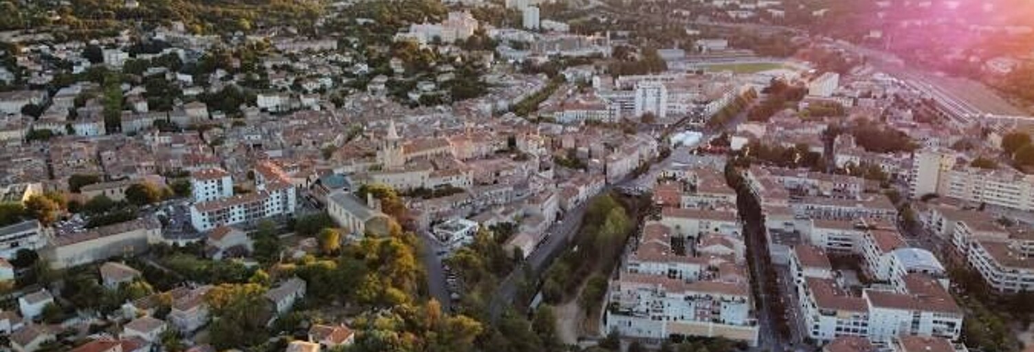 Commerce  230 m² à vendre à Aubagne (13400)