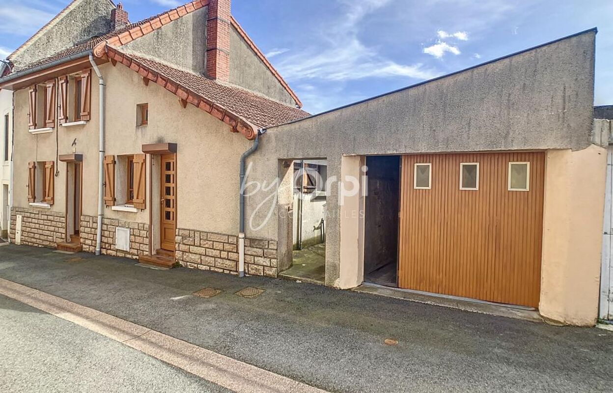 maison 3 pièces 72 m2 à vendre à Montaigut (63700)