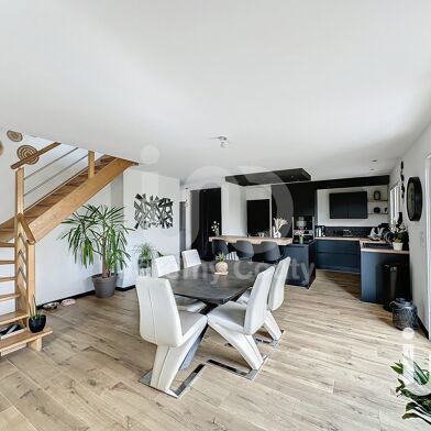 Maison 7 pièces 145 m²