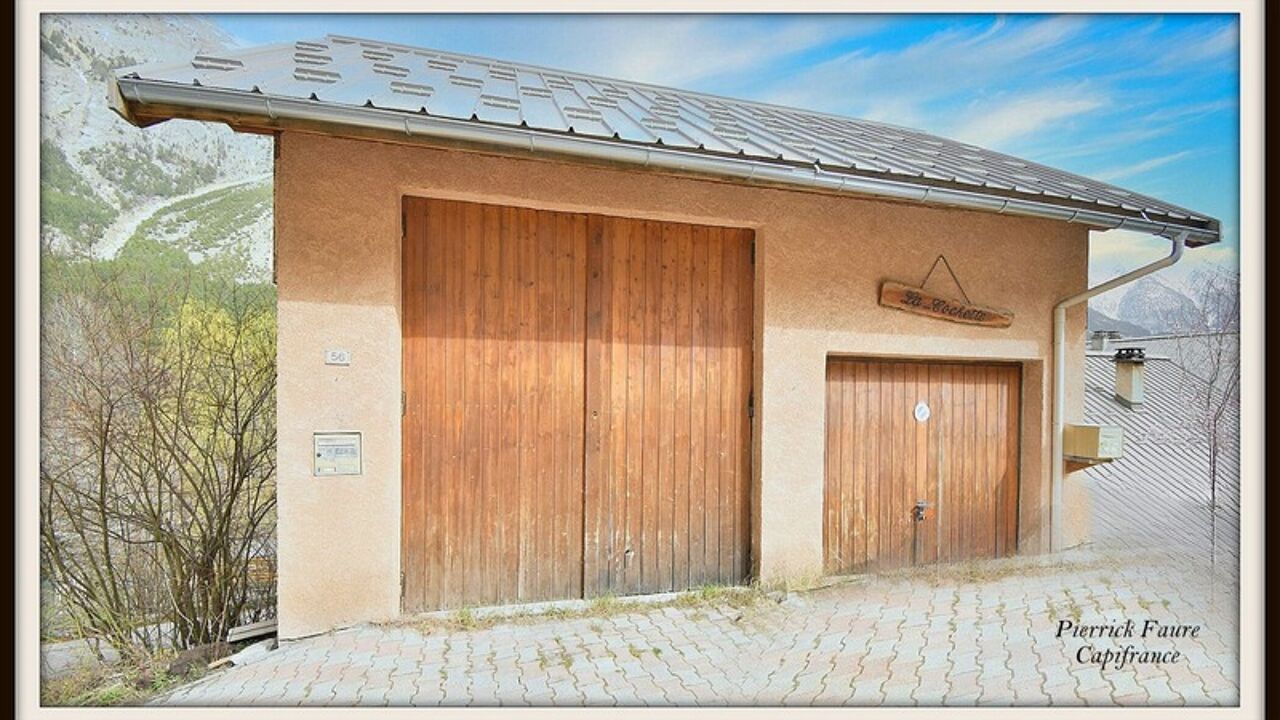 maison 7 pièces 207 m2 à vendre à Val-des-Prés (05100)