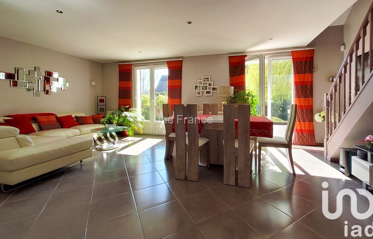 maison 5 pièces 130 m2 à vendre à Montfort-l'Amaury (78490)