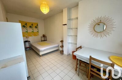 location appartement 420 € CC /mois à proximité de Veigné (37250)