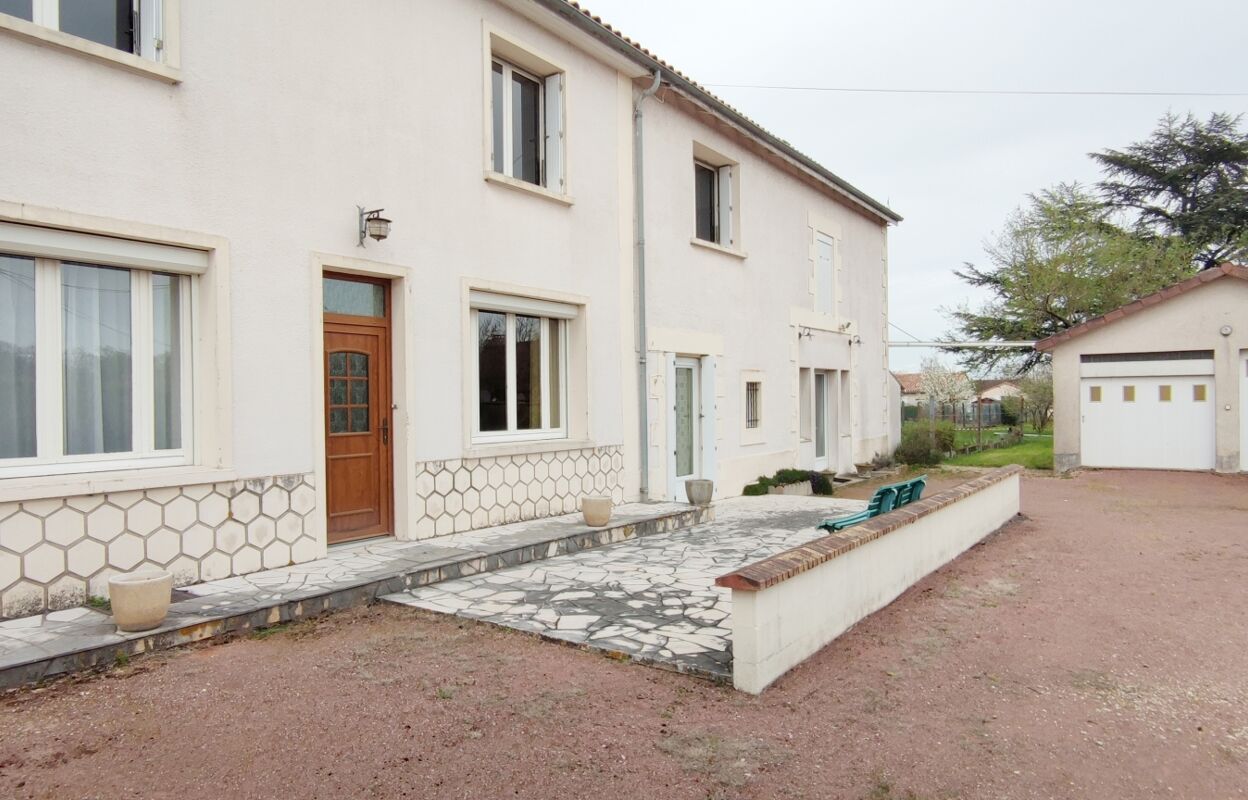 maison 5 pièces 153 m2 à vendre à Neuville-de-Poitou (86170)