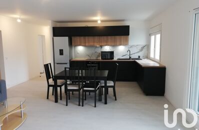 location appartement 2 050 € CC /mois à proximité de Le Pellerin (44640)