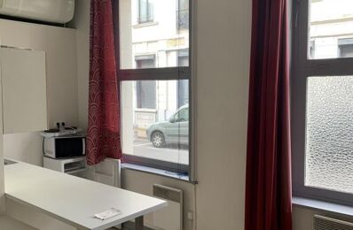 location appartement 410 € CC /mois à proximité de Lezennes (59260)