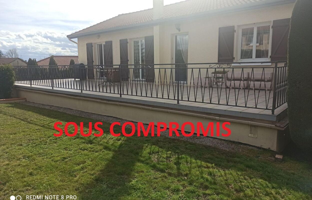 maison 5 pièces 90 m2 à vendre à Saint-Maurice-en-Gourgois (42240)