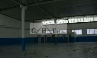 Local industriel  1385 m² à vendre à Vaux-le-Pénil (77000)