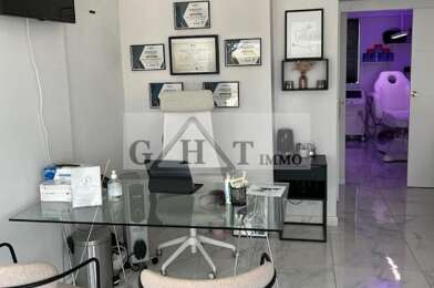 Commerce  198000 €