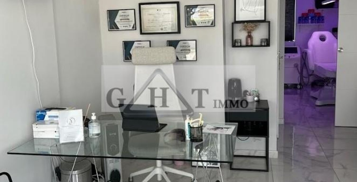 LOCAL COMMERCIAL A VENDRE 34 M²  LOUE — photo 1