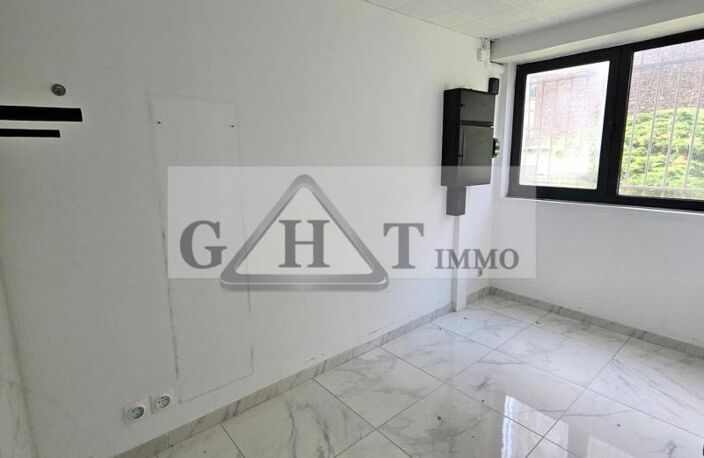 LOCAL COMMERCIAL A VENDRE 34 M²  LOUE — photo 5