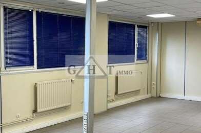 Local industriel  39000 €