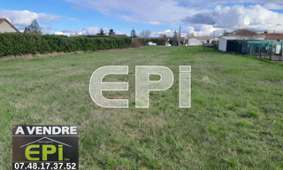 Terrain  2350 m² à vendre à Neuville-de-Poitou (86170)