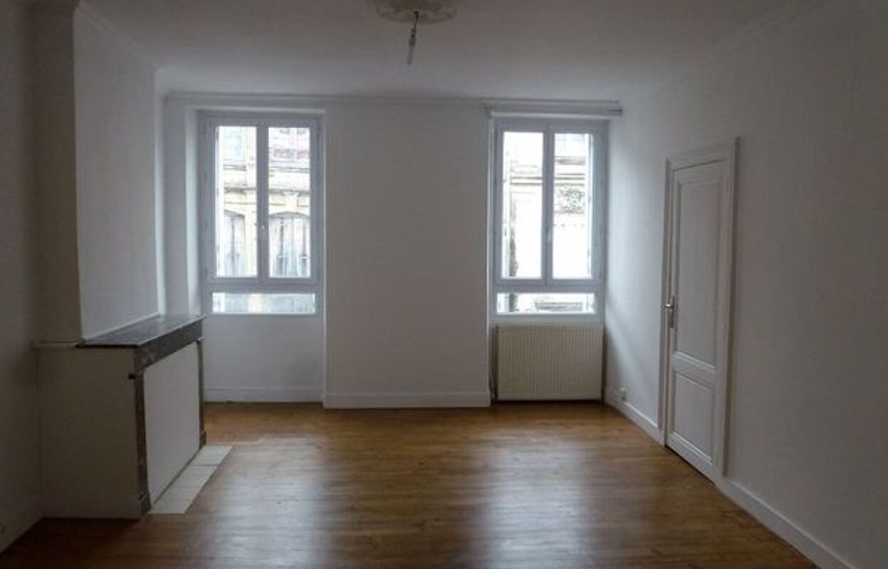 appartement 5 pièces 150 m2 à louer à Sainte-Foy-la-Grande (33220)
