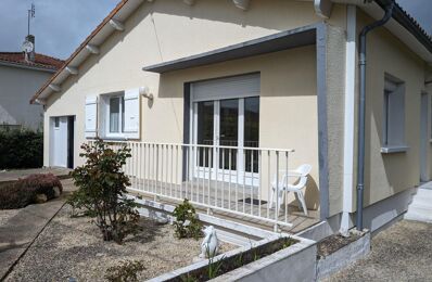 vente maison 243 800 € à proximité de Meursac (17120)