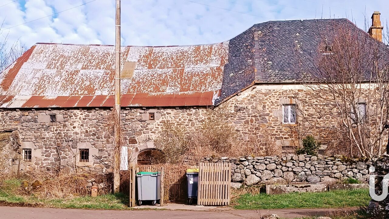 maison 5 pièces 240 m2 à vendre à Paulhac (15430)