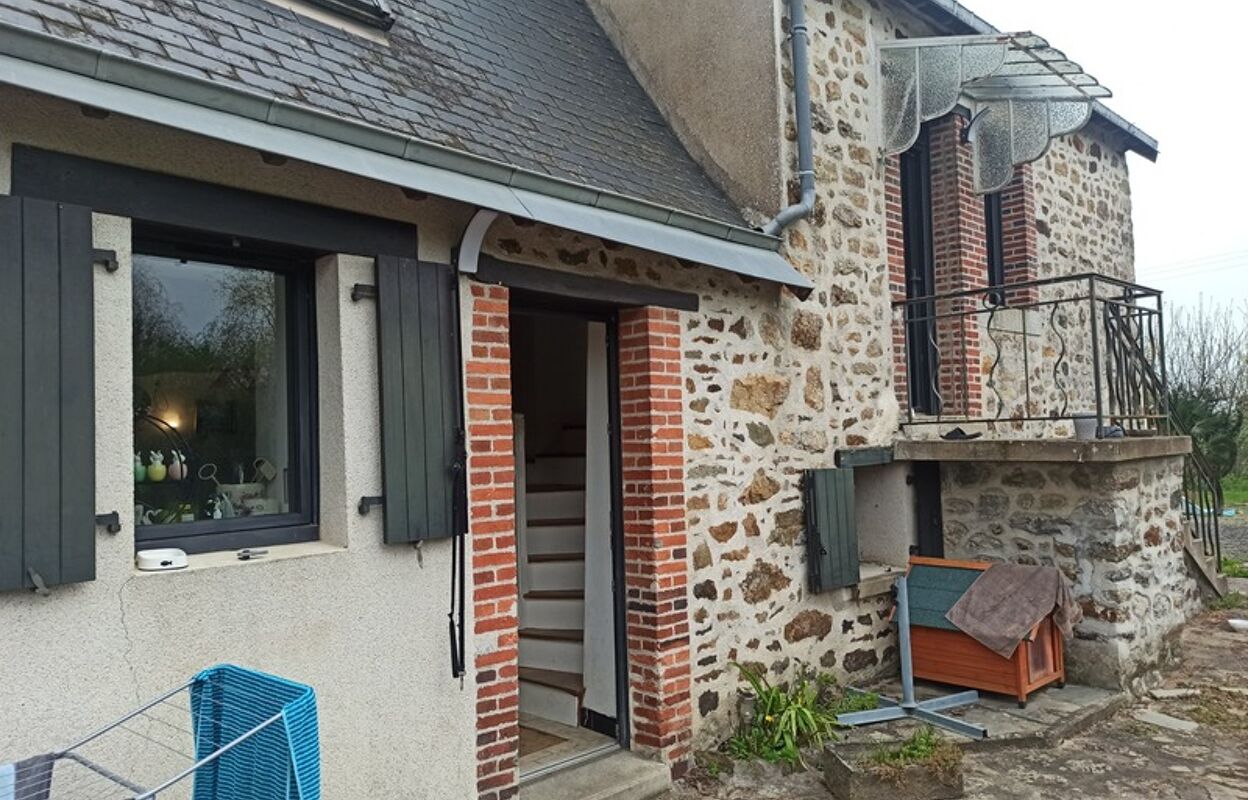 maison 4 pièces 75 m2 à vendre à Saint-Germain-le-Fouilloux (53240)