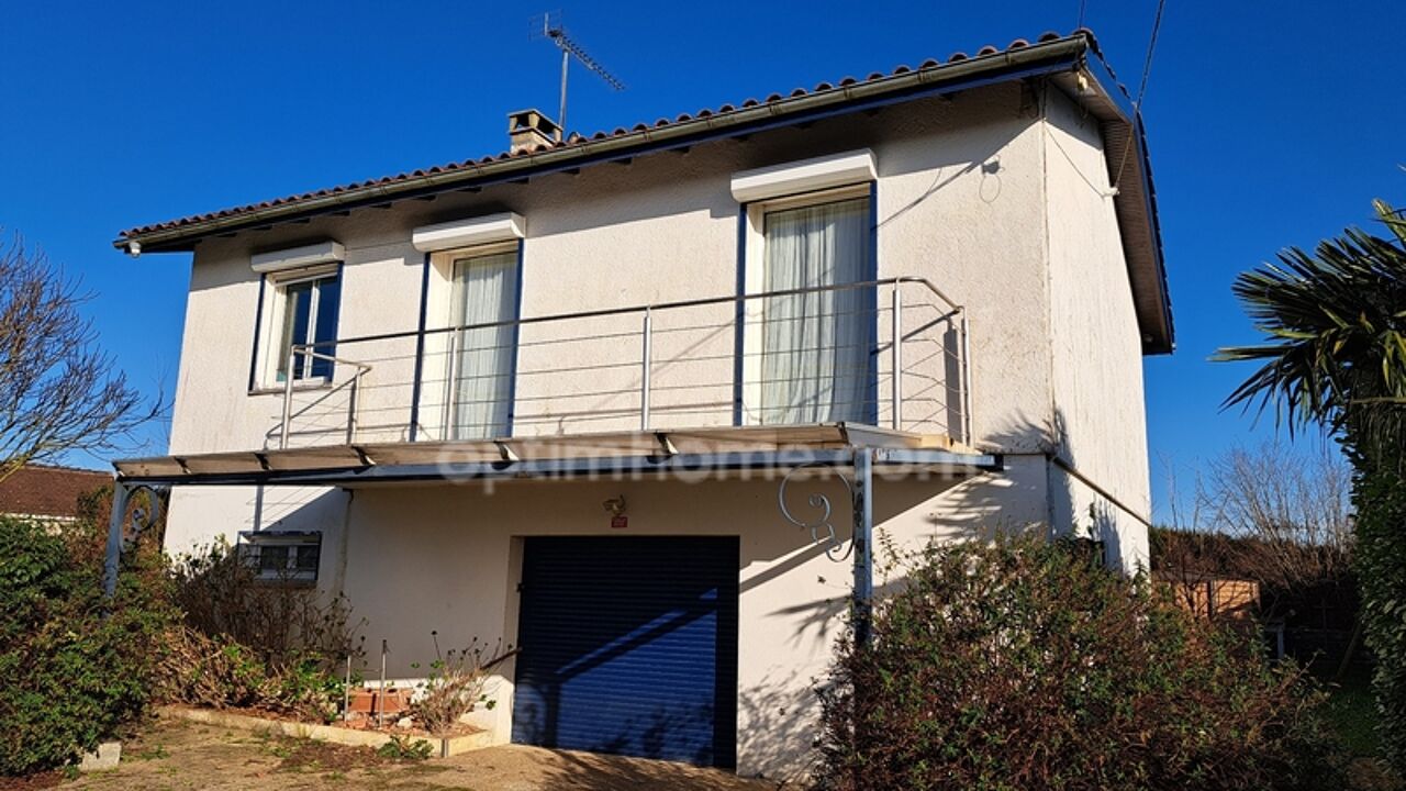 maison 4 pièces 105 m2 à vendre à Sauveterre-de-Béarn (64390)