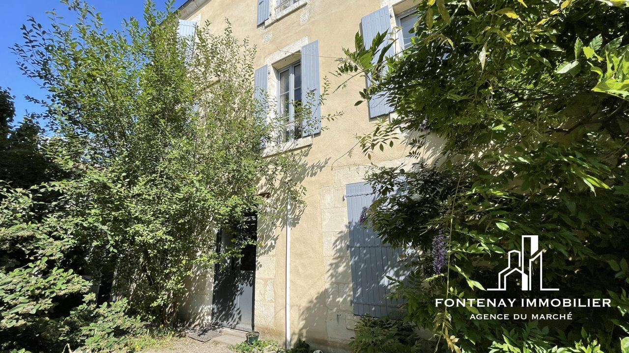 immeuble  pièces 335 m2 à vendre à Fontenay-le-Comte (85200)