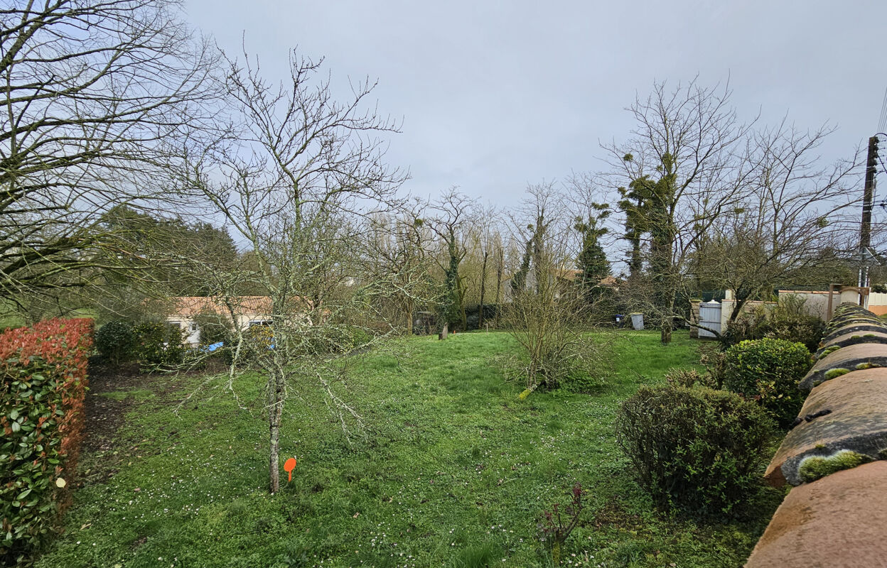 terrain  pièces 401 m2 à vendre à Fontenay-le-Comte (85200)