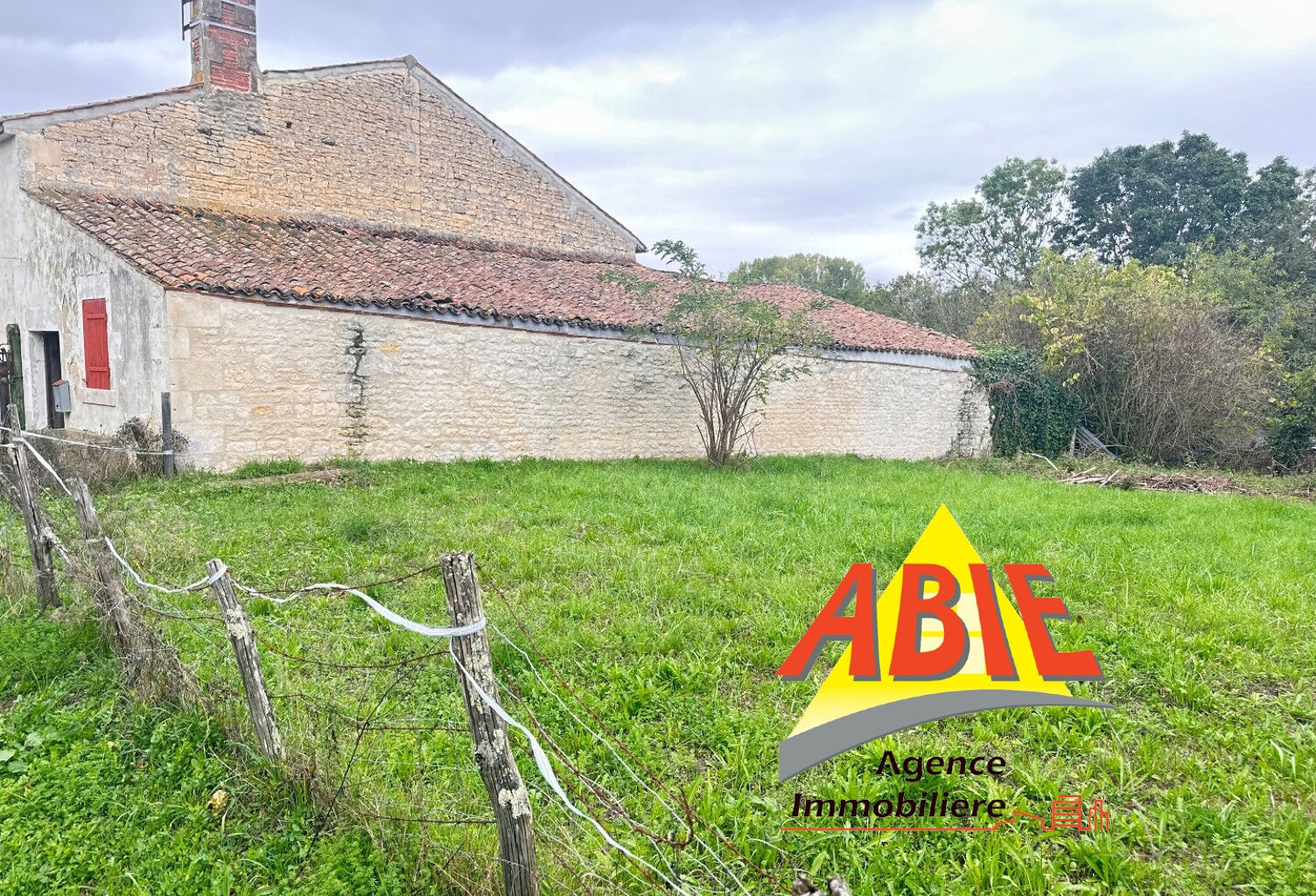 Grange Benet 2 pièce(s) 90 m2 — photo 1