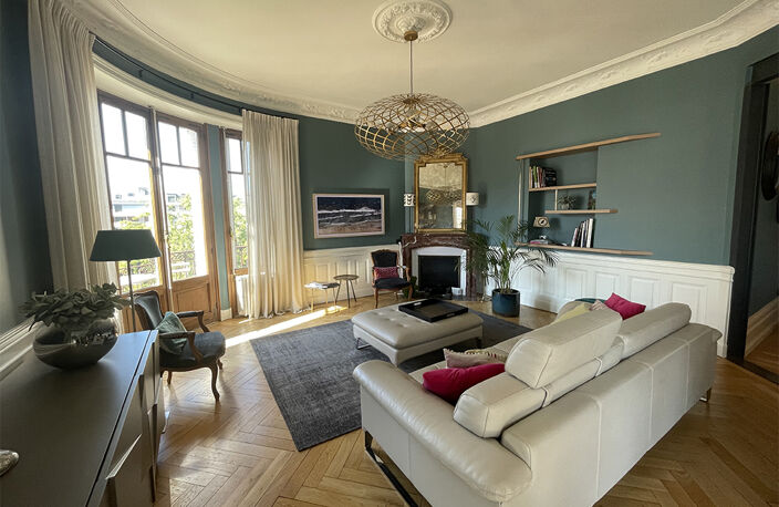 Superbe appartement 5 pièces en plein centre-ville — photo 2