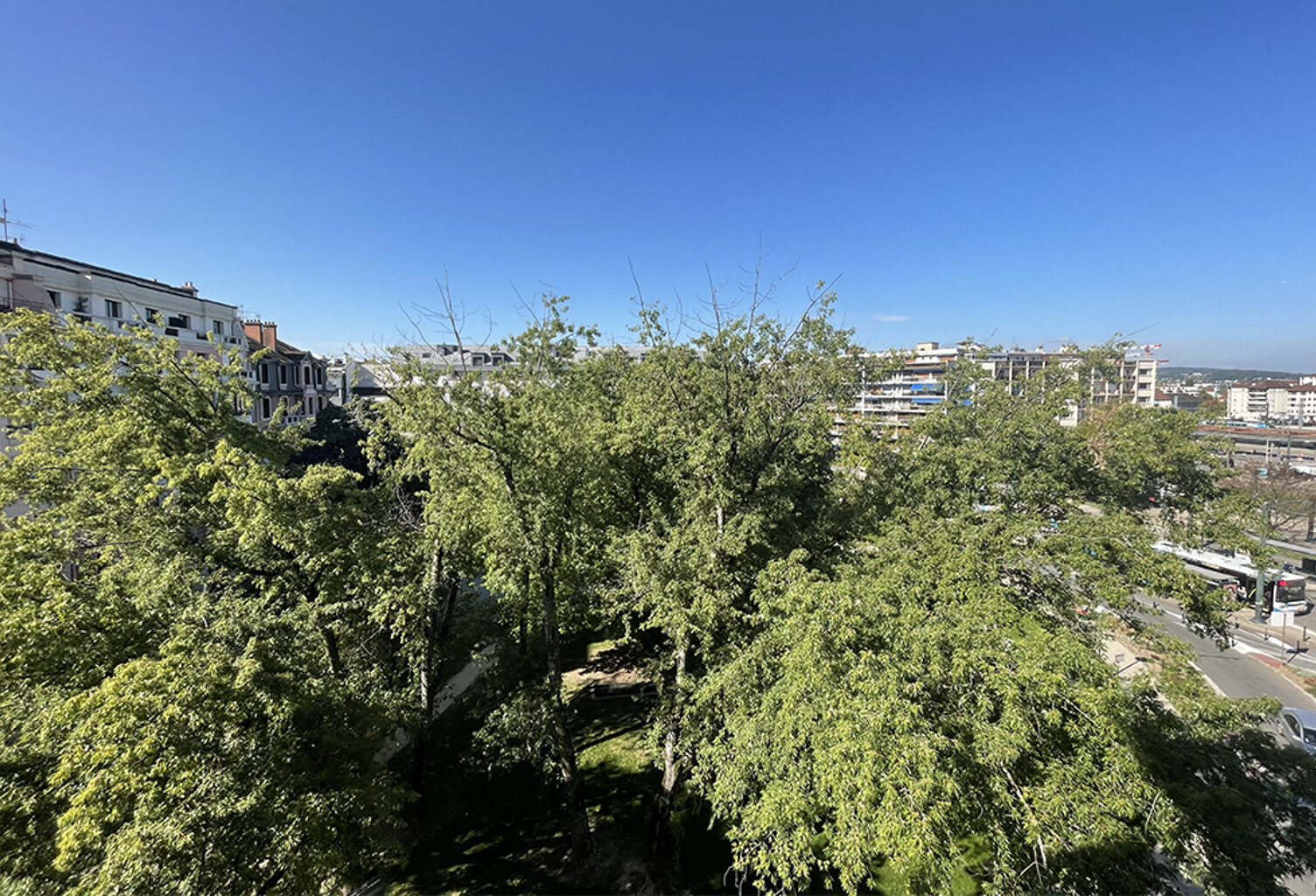 Superbe appartement 5 pièces en plein centre-ville — photo 1