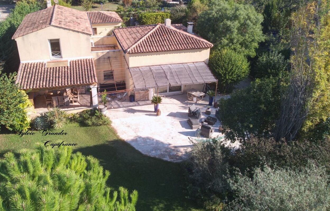 maison 10 pièces 258 m2 à vendre à Aix-en-Provence (13090)