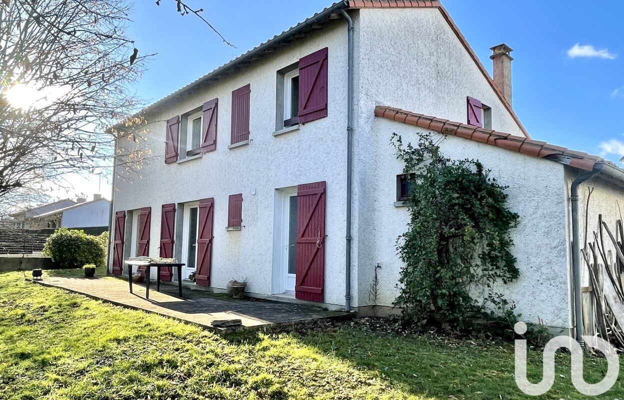 maison 8 pièces 127 m2 à vendre à Saint-Georges-Lès-Baillargeaux (86130)