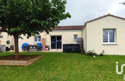 vente maison 224 000 € à proximité de Saint-Martin-des-Fontaines (85570)