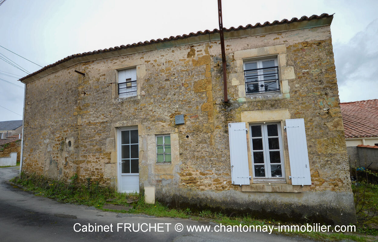 maison 4 pièces 235 m2 à vendre à Bazoges-en-Pareds (85390)